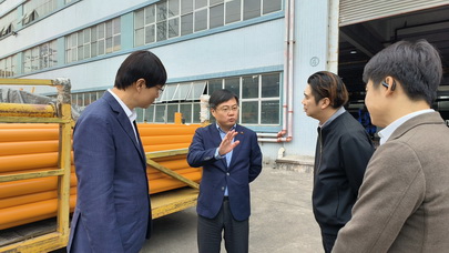 港华集团内地燃气业务营运总裁周衡翔莅临中山生产基地指导工作